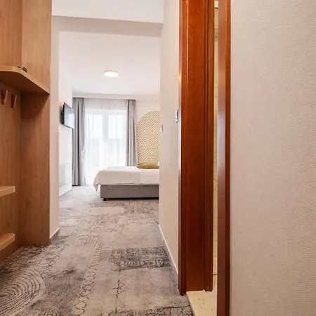 Nova Hotel 4*