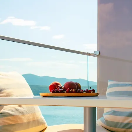 Nova 4* Neum