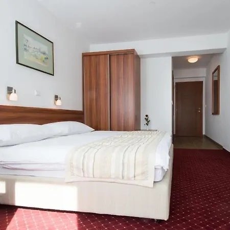 Nova Hotel 4*