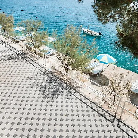 Nova 4* Neum