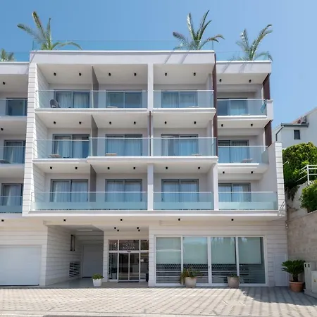 Otel Nova